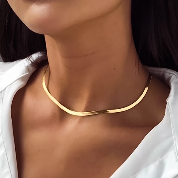 🔴𝟭𝟬/$𝟮𝟱🔴Herringbone Chain Necklace NEW - Picture 10 of 15